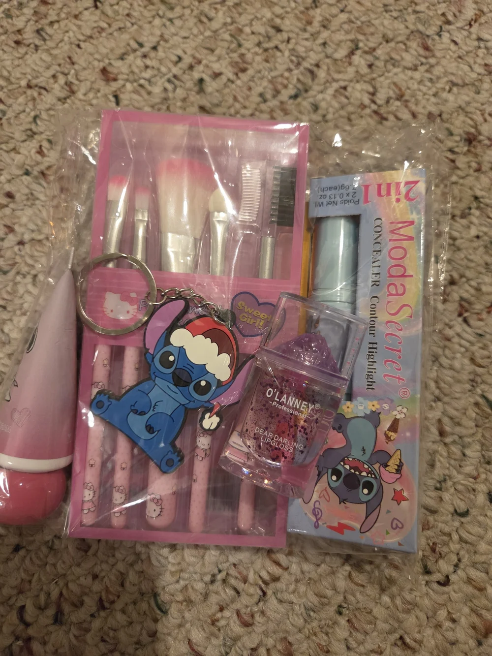 Hello Kitty Pink Kids Makeup Brush Set with Sweet Girl Design